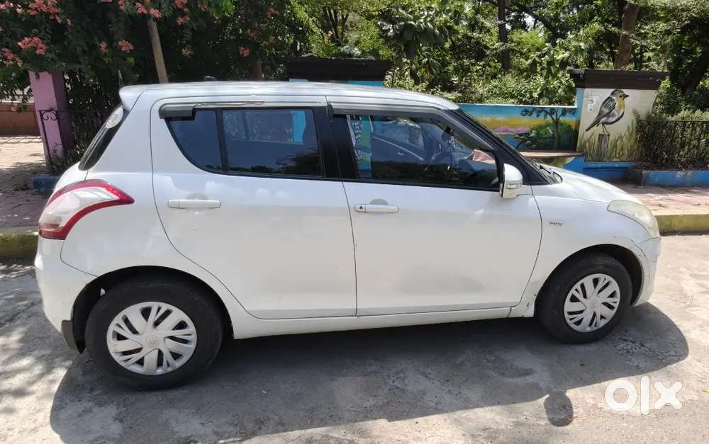 2015 Vxi All Maintained Gadhi Ek Hath Chali Hui H Ghar Mai Use Hui H