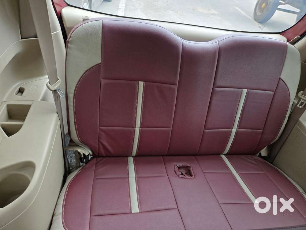 Maruti Suzuki Ertiga Lxi, 2013, Petrol