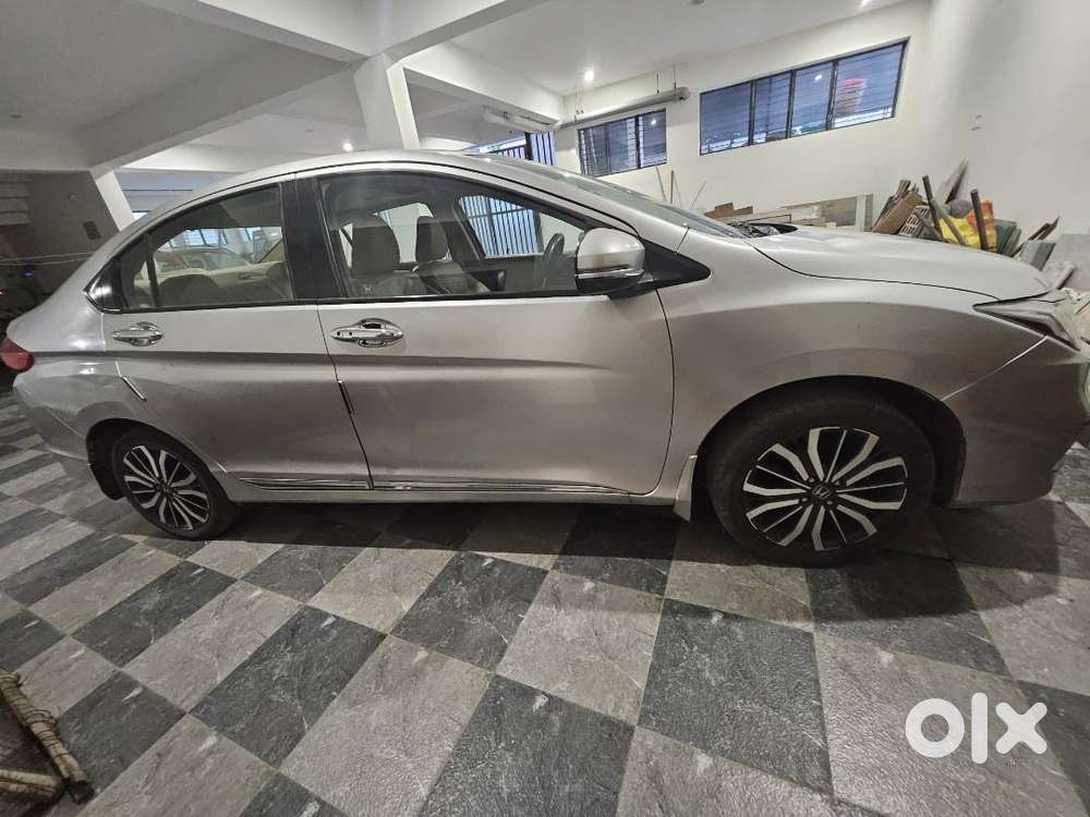 Honda City V Mt Sunroof 2018