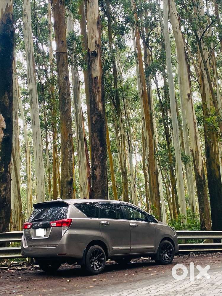 Toyota Innova Crysta Diesel 2016