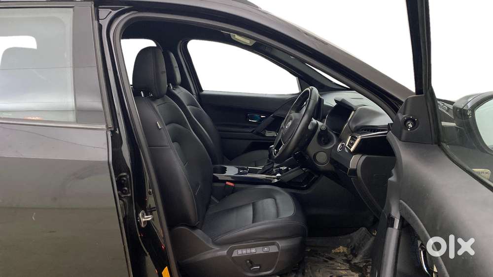 Tata Safari 2.0 Kryotec Xza Plus (o) Red Dark Edition, 2023, Diesel