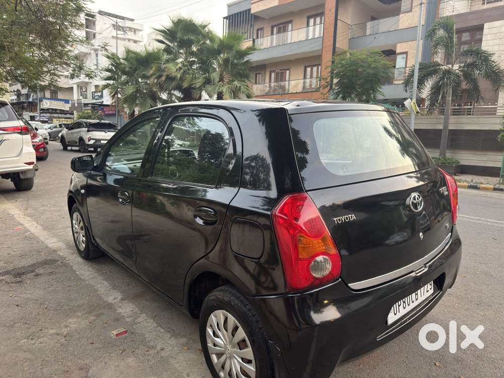 Toyota Etios Liva G, 2012, Petrol
