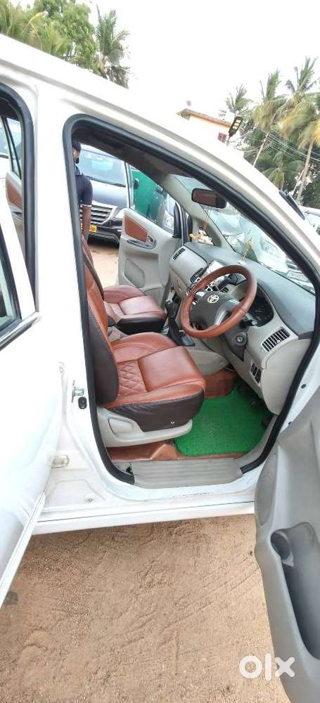Toyota Innova 2.5 G (diesel) 7 Seater, 2014, Diesel