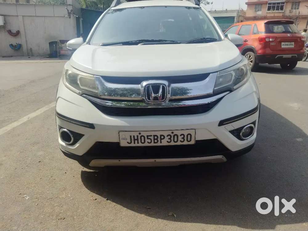 Honda Br-v Diesel Milage 24 Plus 7 Seater Dawn Payment 50000 Only