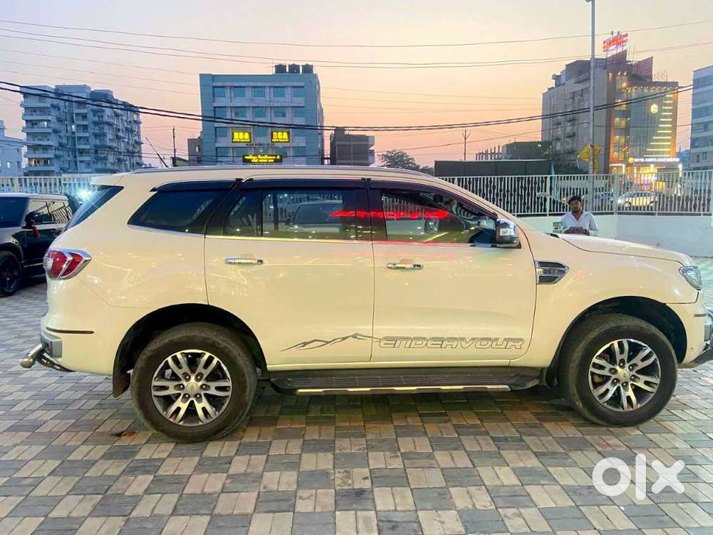 Ford Endeavour 3.2 Titanium At 4x4, 2017, Diesel
