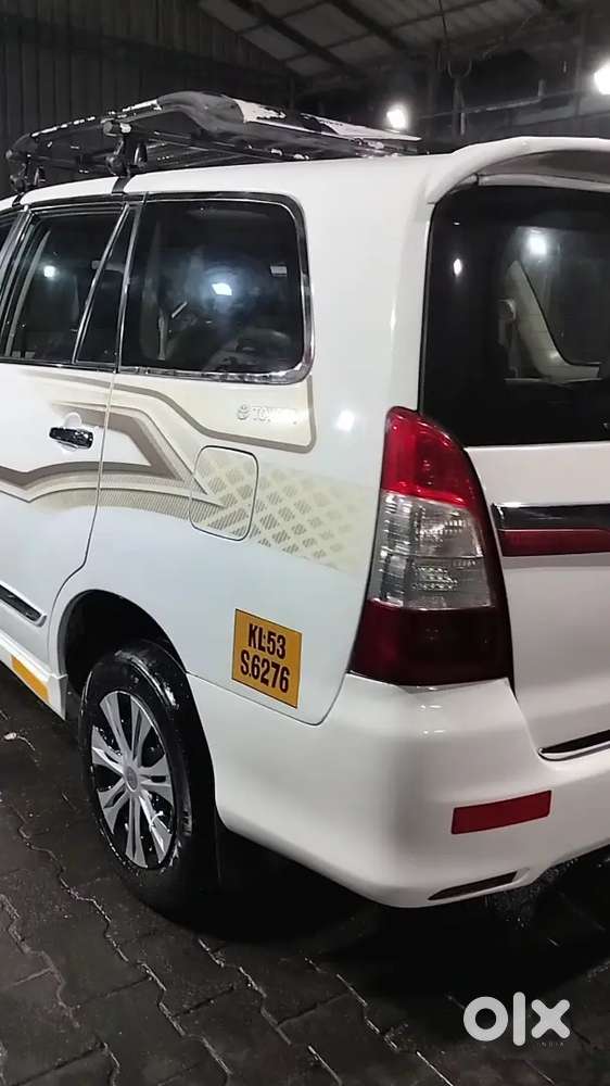 Toyota Innova 2014 Diesel 260000 Km Driven