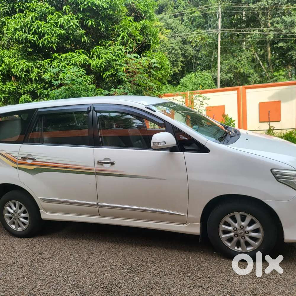 Toyota Innova 2.0 Vx 2013