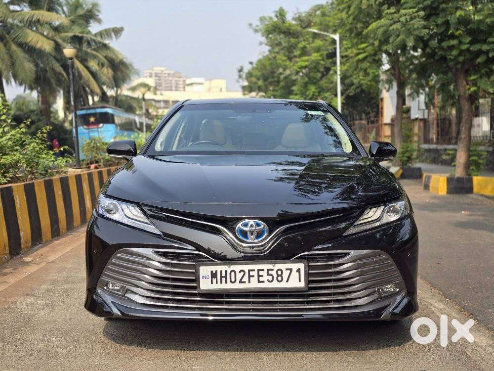 Toyota Camry Hybrid, 2019, Petrol