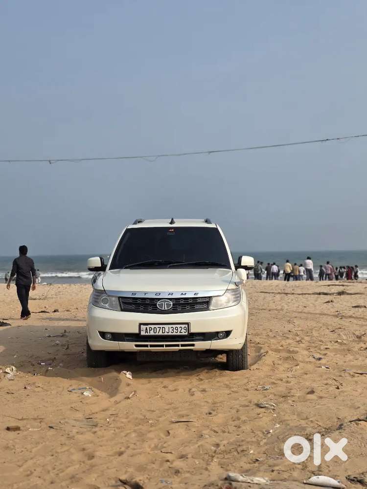 Tata Safari Storme 2017