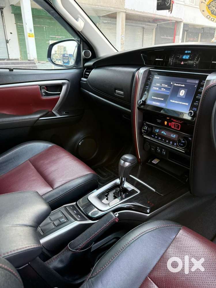 Toyota Fortuner Legender 4x2 At 2.8, 2024, Diesel