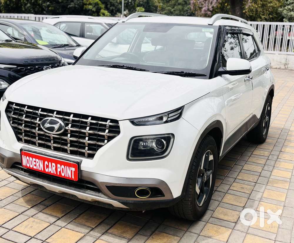 Hyundai Venue Sx Dual Tone Turbo, 2020, Diesel