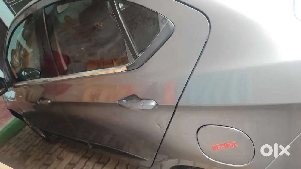 Tata Tigor Xt Petrol 2018
