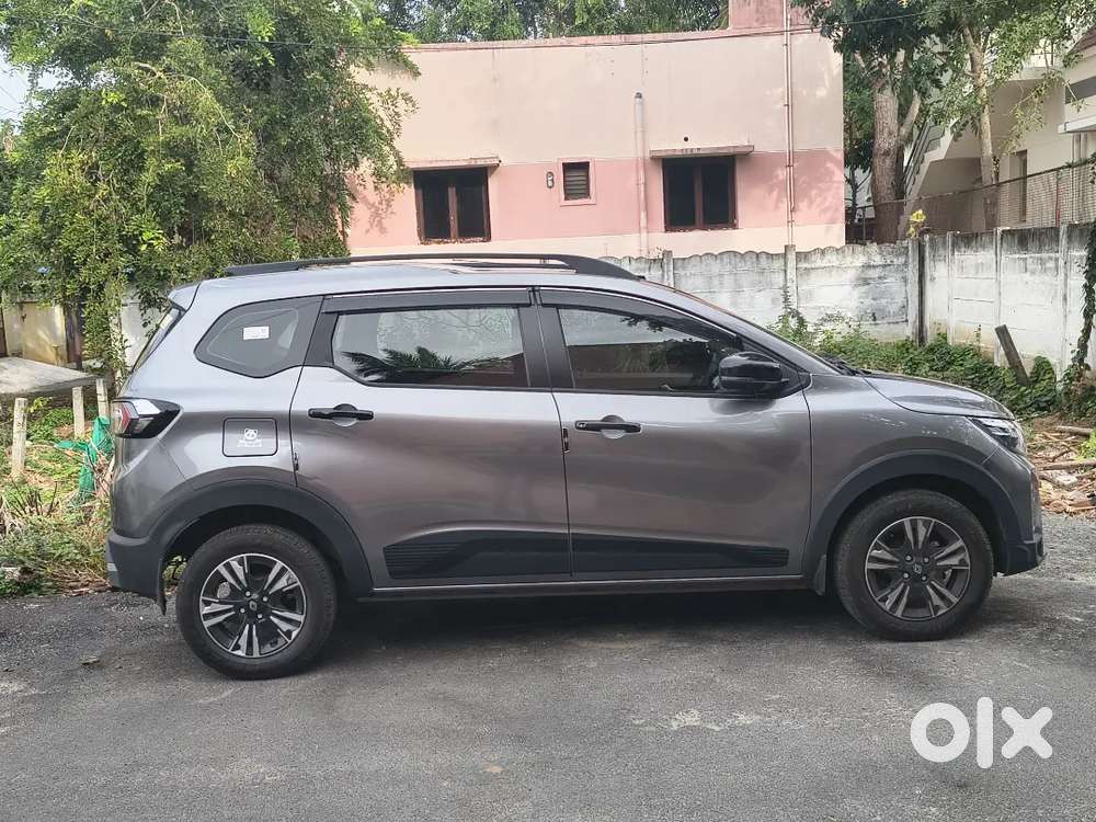 Renault Triber Facelift Rxe 2025
