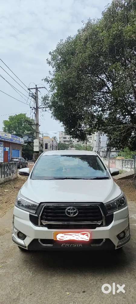 Toyota Innova Crysta 2014 Diesel Well Maintained