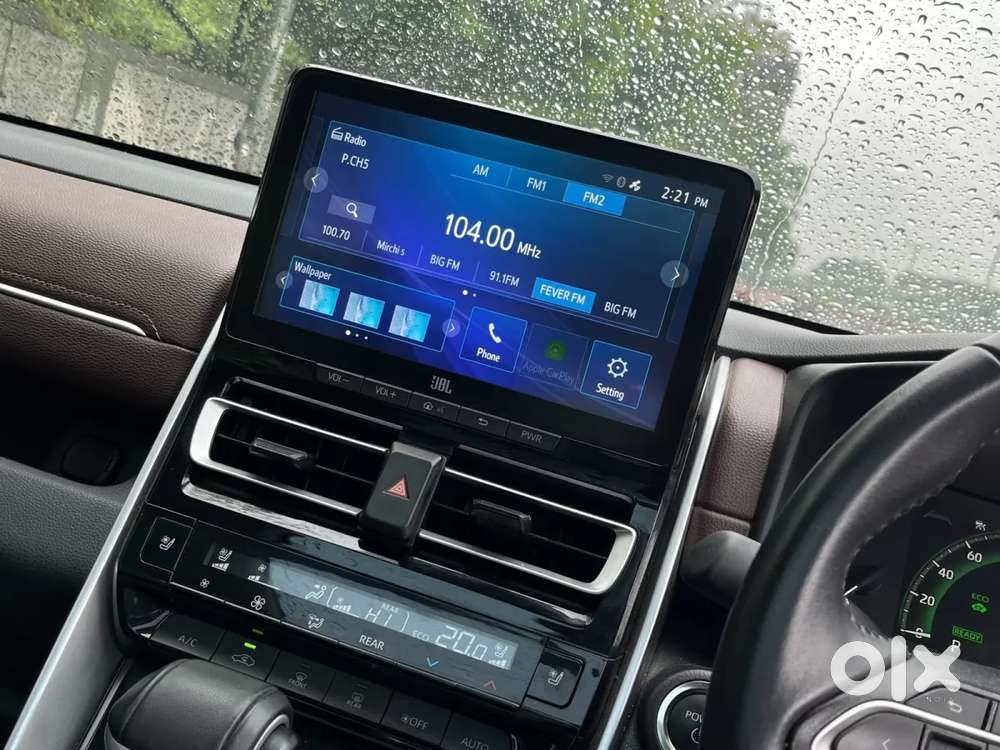 Toyota Innova Hycross 2.0 Zx (o) Hybrid 7 Str, 2025, Petrol