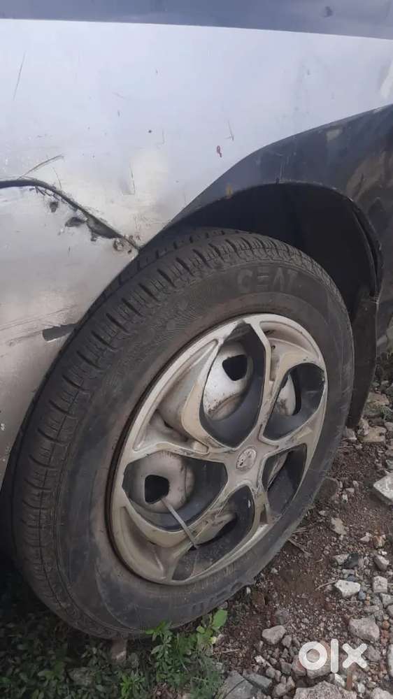 Santro Xing Power Steering Power Window