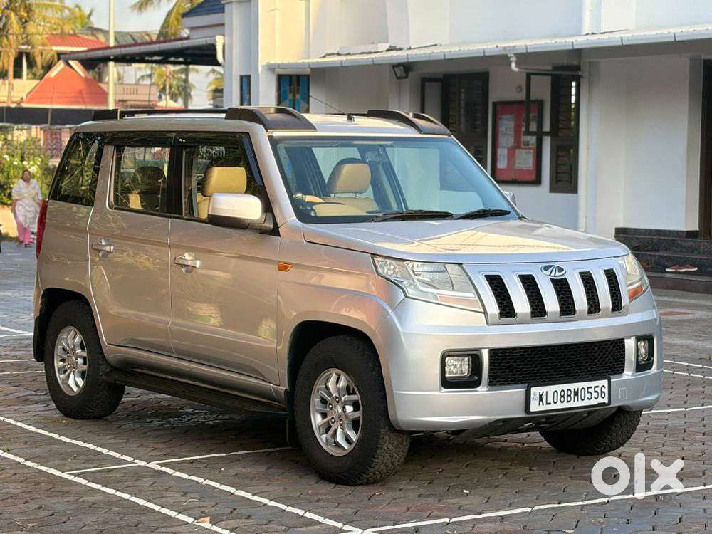Mahindra Tuv 300 T8 Amt (automatic), 2017, Diesel