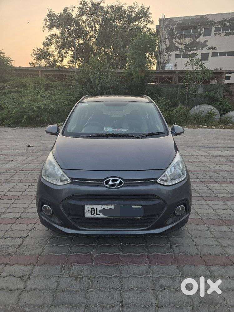 Hyundai Grand I10 Sportz, 2016, Petrol