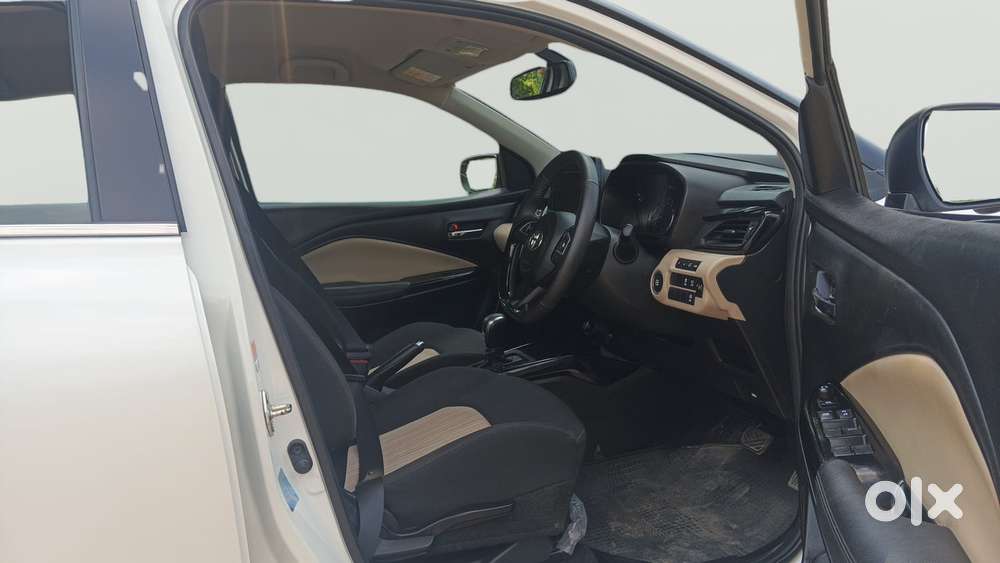 Toyota Glanza 1.2 V Amt, 2024, Petrol