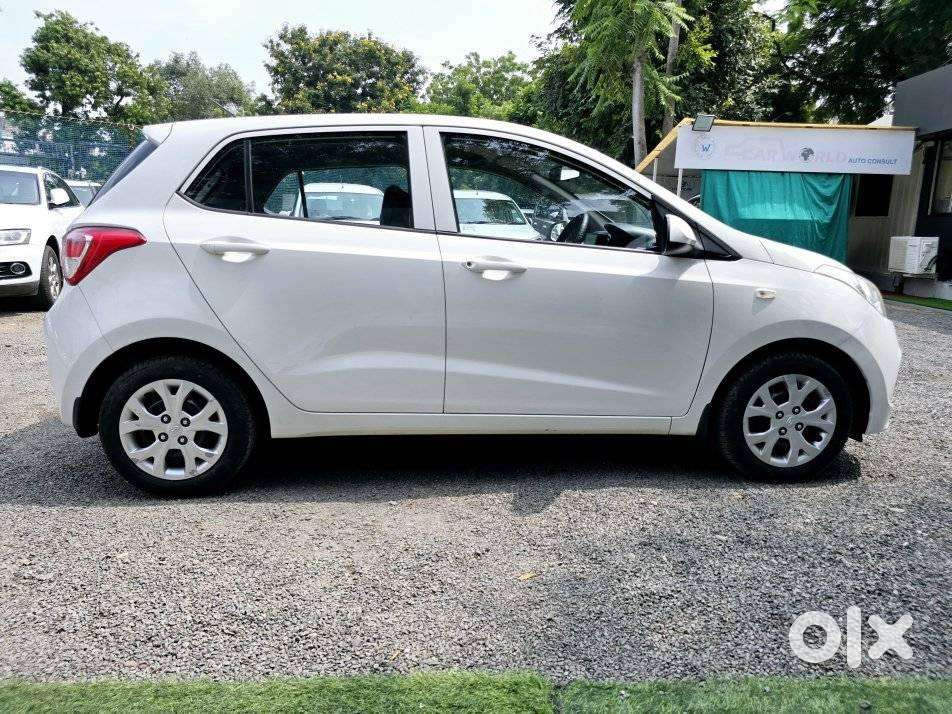 Hyundai Grand I10 Magna O At Petrol, 2014, Petrol