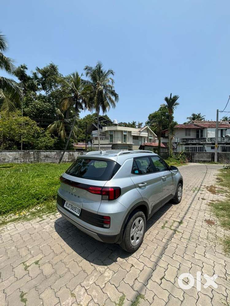 Hyundai Venue S 1.2 2022/23 Registration