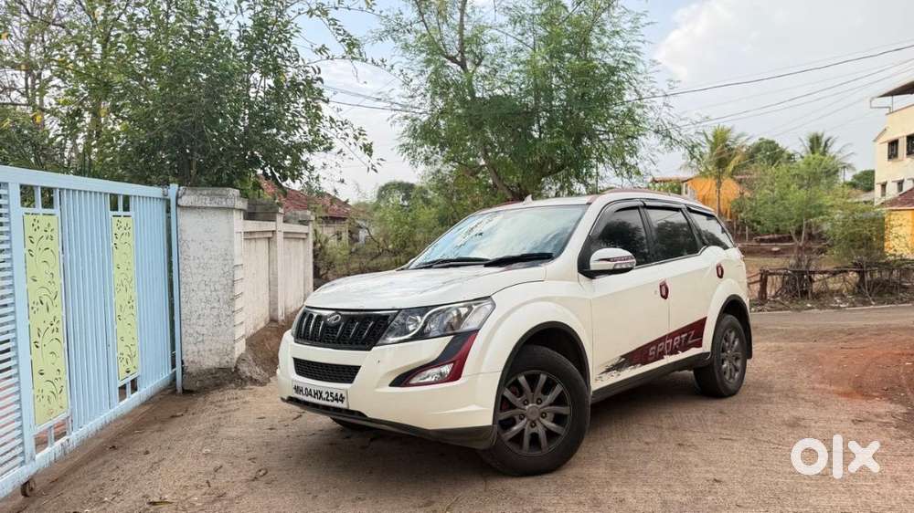 Mahindra Xuv500 2018 Diesel 35000 Km Driven