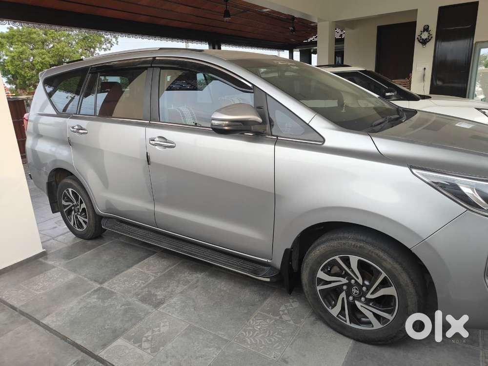 Toyota Innova Crysta 2.4 V, 2023, Diesel