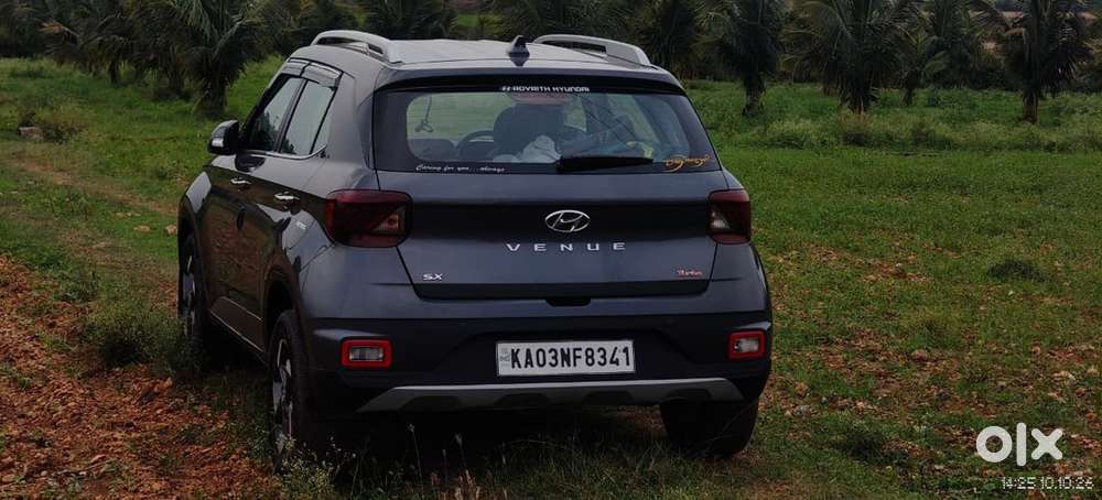 Hyundai Venue 2019 Petrol 52000 Km Driven