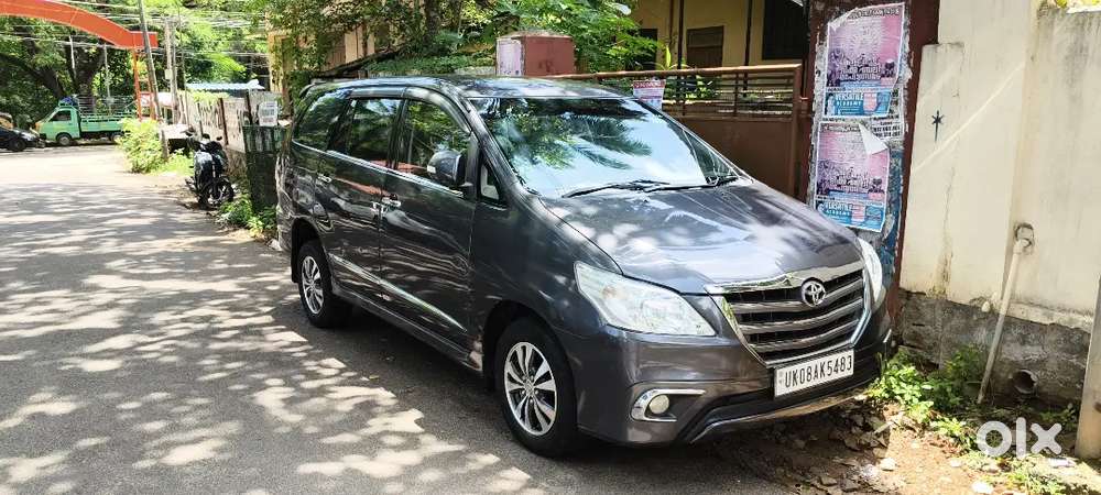 Toyota Innova 2015 Diesel Well Maintained