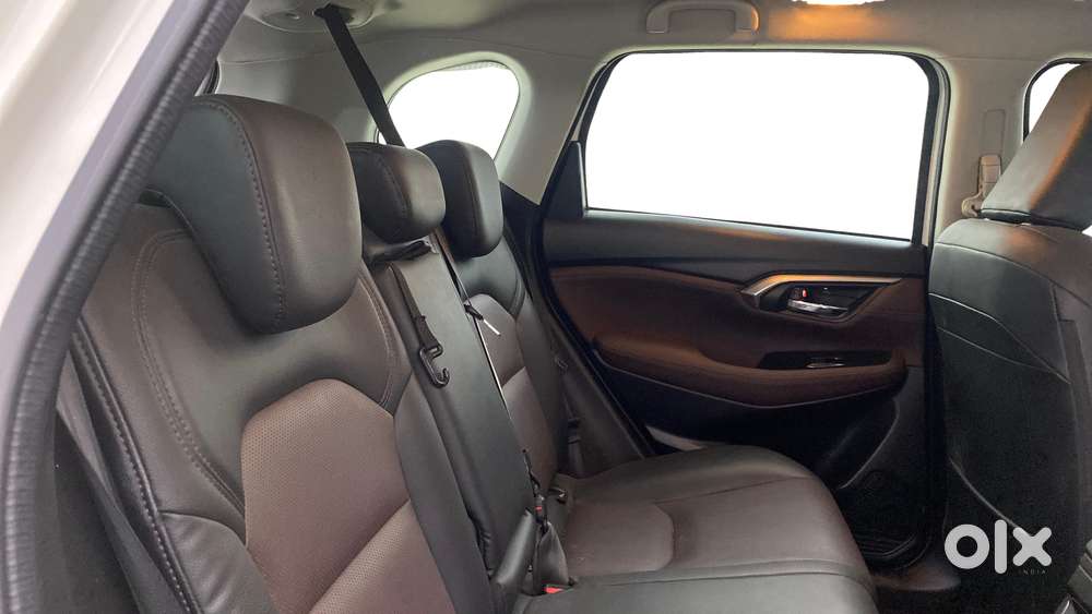 Maruti Suzuki Grand Vitara 1.5 Alpha Smart Hybrid At, 2022, Petrol