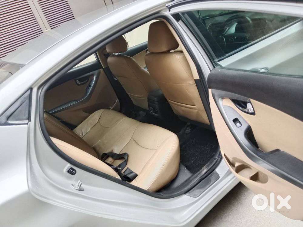 Hyundai Elantra 1.8 Sx Mt, 2014, Petrol