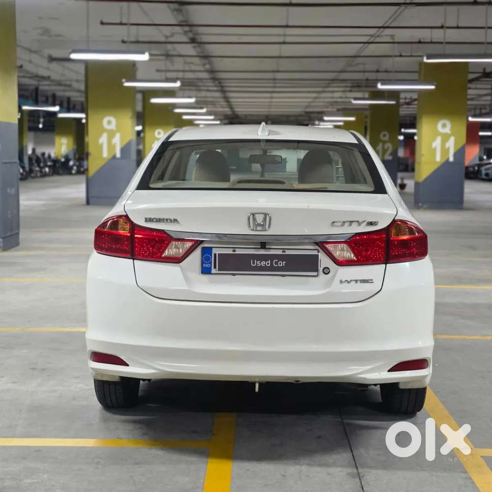 Honda City 1.5 V 4th Gen I-vtec Mt, 2015, Petrol