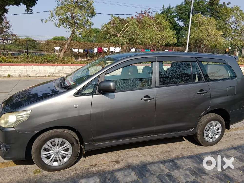 Toyota Innova 2013 Diesel 150000 Km Driven