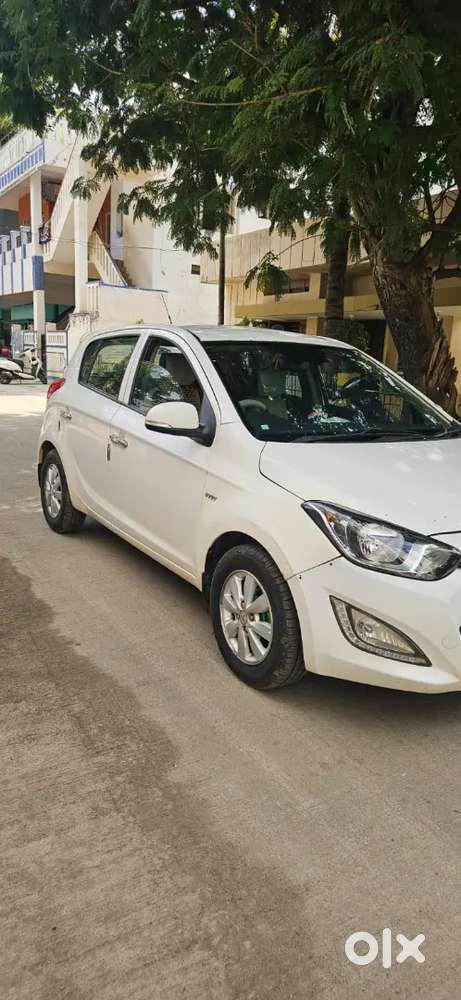Hyundai I20 2013 Petrol 180 Km Driven