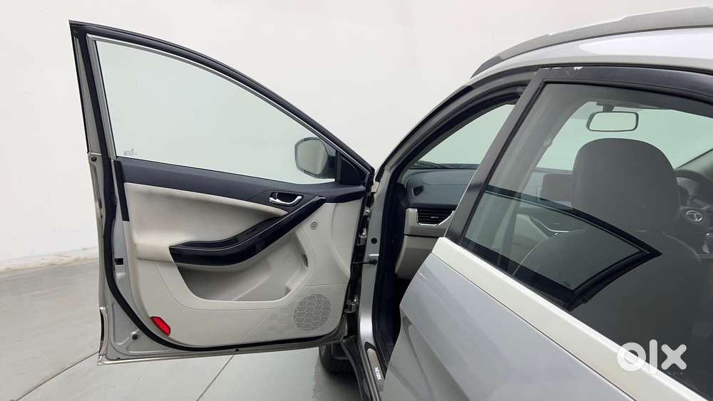 Tata Nexon 1.2 Revotron Xza Plus, 2021, Petrol