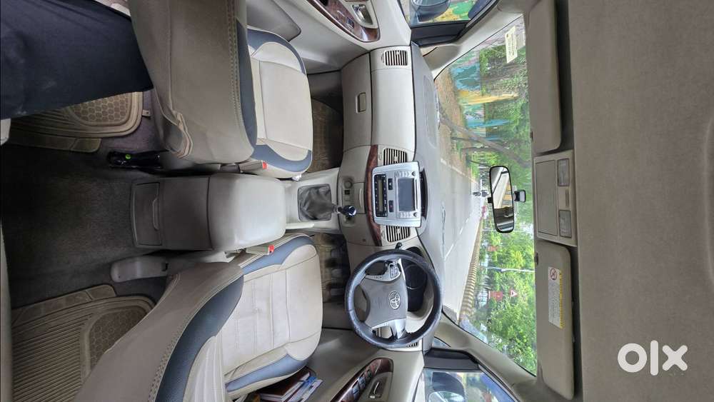 Toyota Innova 2012 Diesel Well Maintained