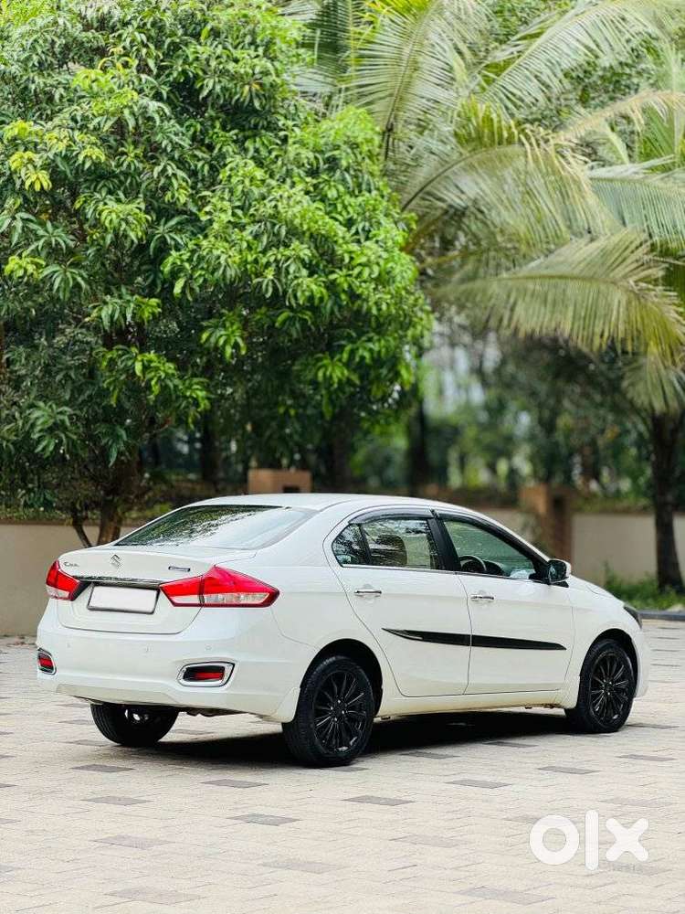 Maruti Suzuki Ciaz Alpha 1.5 At, 2022, Petrol