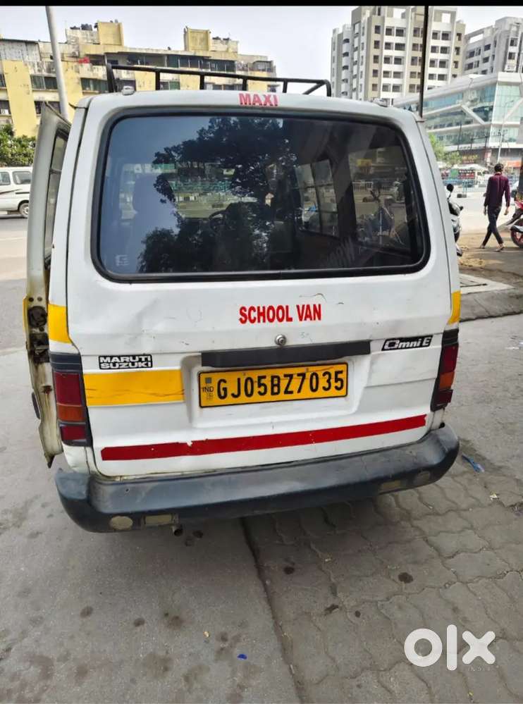 Maruti Suzuki Omni 2010