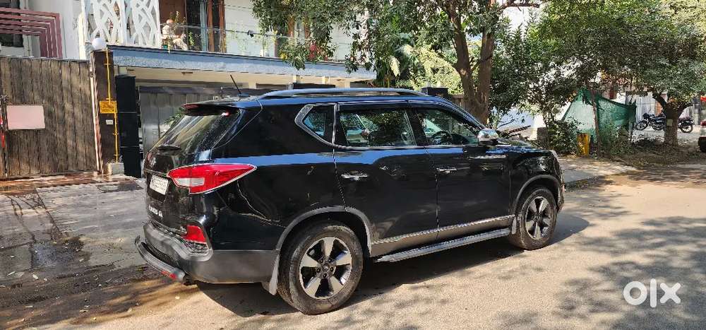 Mahindra Alturas G4 2019 Diesel 85000 Km Driven