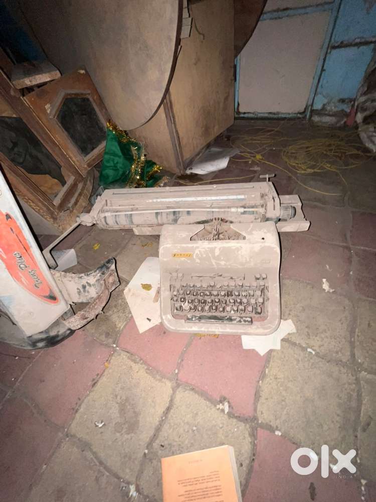 Typewriter Godrej