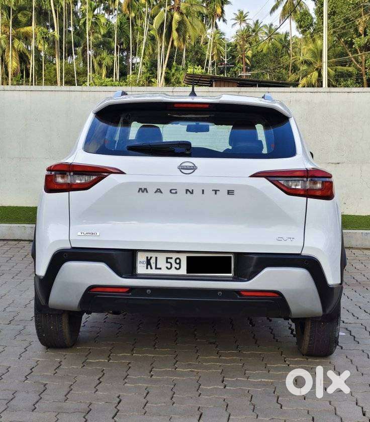 Nissan Magnite 1.0 Xv Turbo Cvt, 2022, Petrol