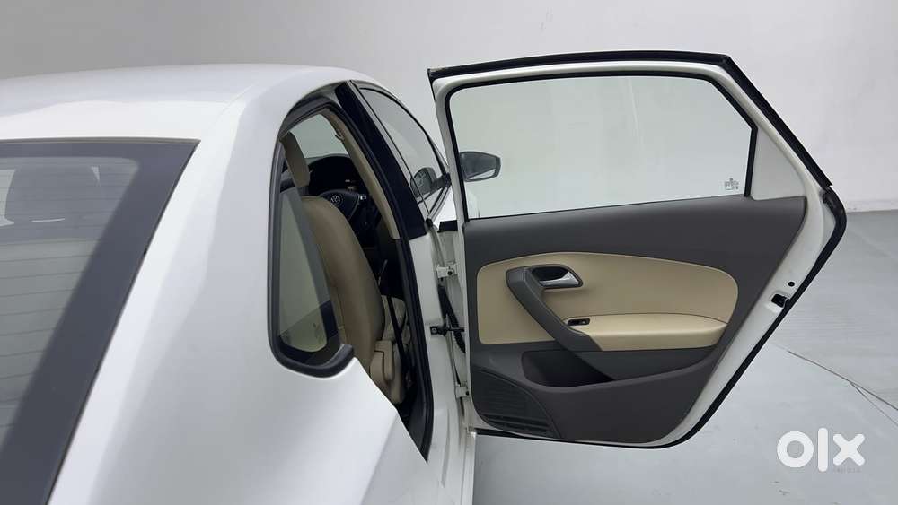 Volkswagen Vento 2013-2015 1.2 Tsi Highline At, 2016, Petrol