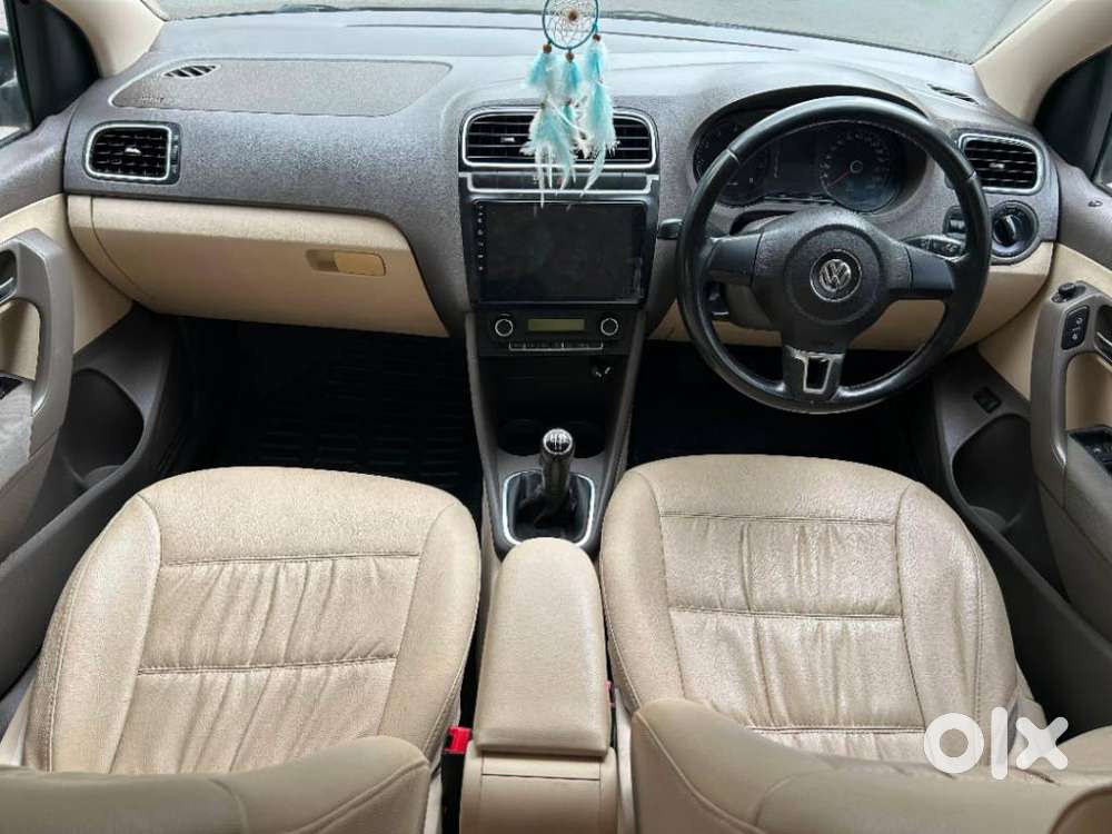 Volkswagen Vento Petrol Highline, 2011, Petrol