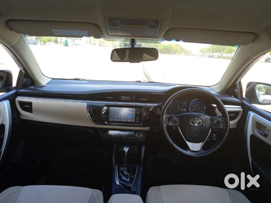 Toyota Corolla Altis G At, 2016, Petrol