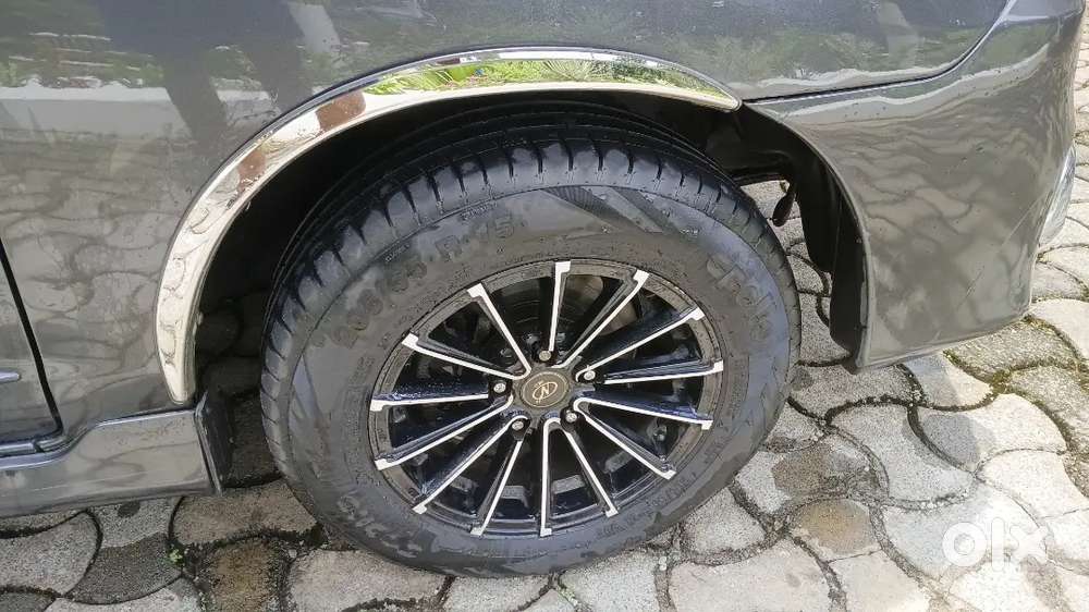 Toyota Innova 2015 Diesel 117000 Km Driven