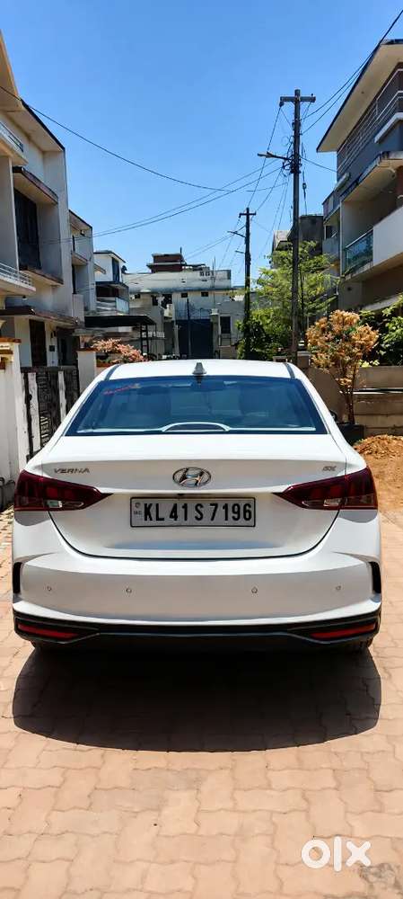 Hyundai Verna Sx 2022  Petrol&cng
