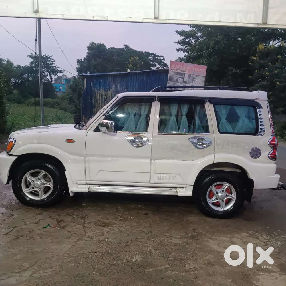 Mahindra Scorpio Vlx 2011
