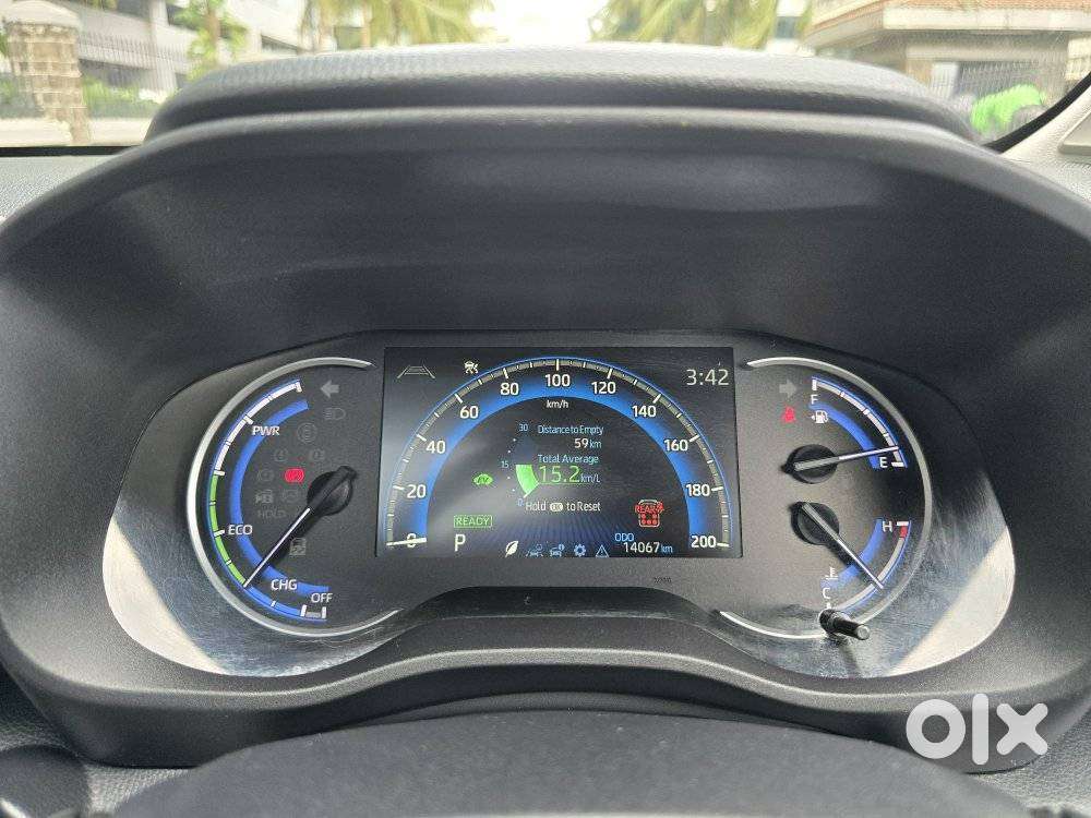 Toyota Innova Hycross 2.0 Zx (o) Hybrid 7 Str, 2025, Petrol