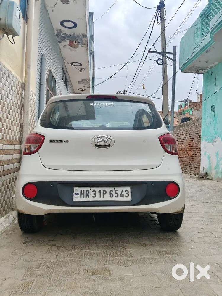 Hyundai Grand I10 2018 Diesel 64000 Km Driven