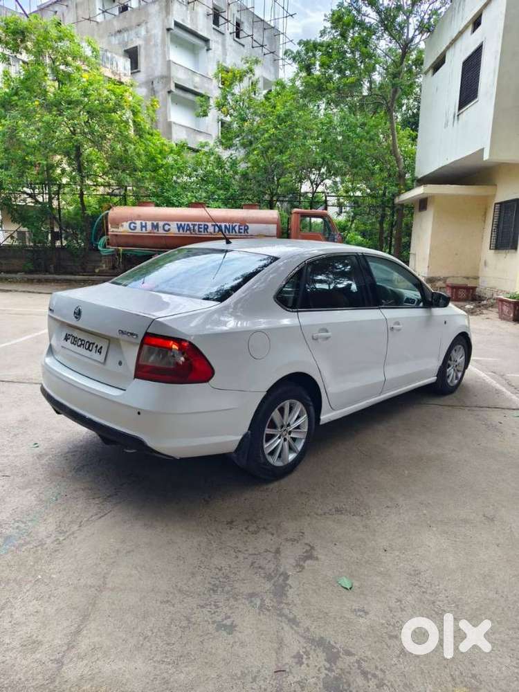 Skoda Rapid 1.5 Tdi Elegance, 2013, Diesel